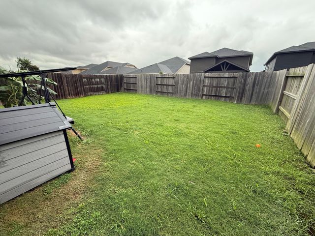 107 Wedgewood Trace Lane, La Porte, TX 77571