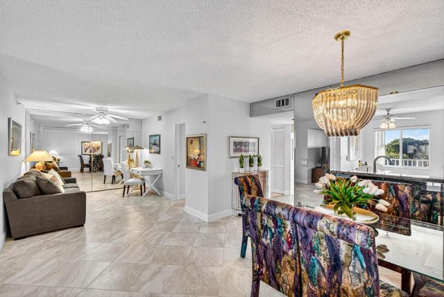 14096 Huntington Pointe Drive 404, Delray Beach, FL 33484