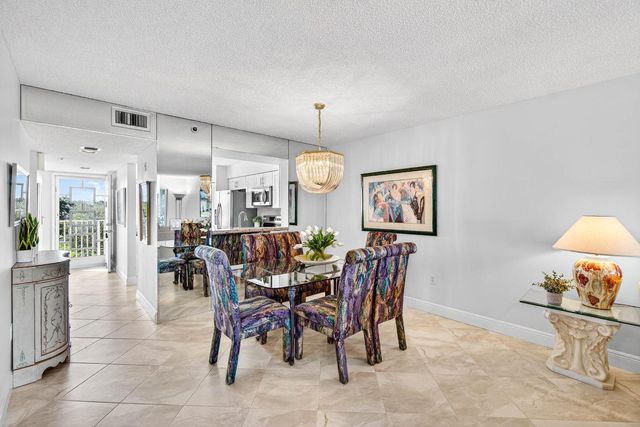 14096 Huntington Pointe Drive 404, Delray Beach, FL 33484