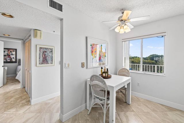 14096 Huntington Pointe Drive 404, Delray Beach, FL 33484