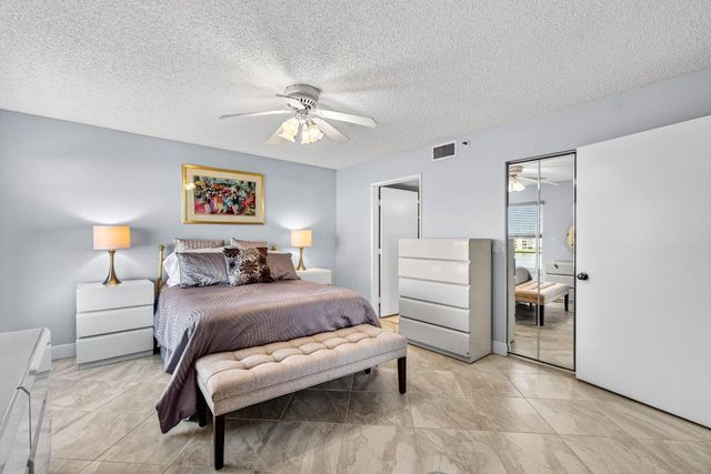 14096 Huntington Pointe Drive 404, Delray Beach, FL 33484