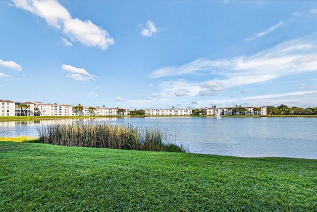 14096 Huntington Pointe Drive 404, Delray Beach, FL 33484