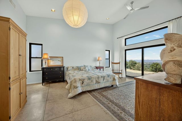 1873 Sundial Drive, Medford, OR 97501