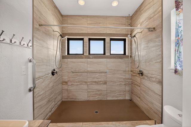 1873 Sundial Drive, Medford, OR 97501