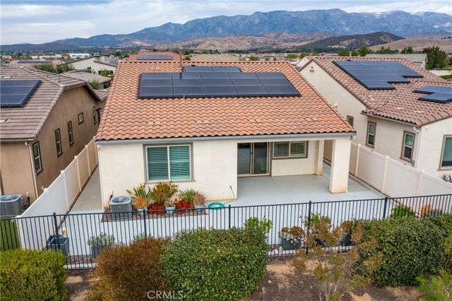 1521 Summerfield, Beaumont, CA 92223