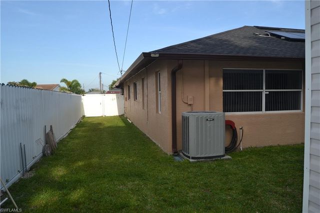 622 SE 10th AVE, Cape Coral, FL 33990
