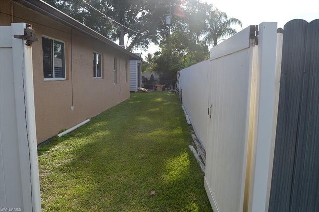 622 SE 10th AVE, Cape Coral, FL 33990