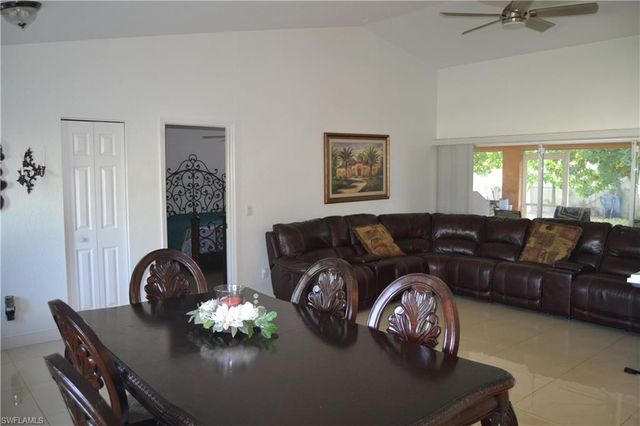 622 SE 10th AVE, Cape Coral, FL 33990