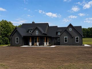 702 NW 1501st Road, Holden, MO 64040