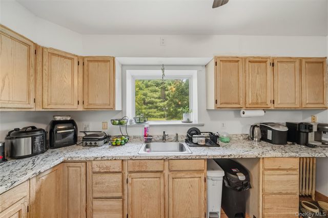 10 Park Avenue, Highland Mills, NY 10930