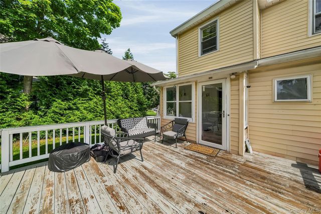10 Park Avenue, Highland Mills, NY 10930