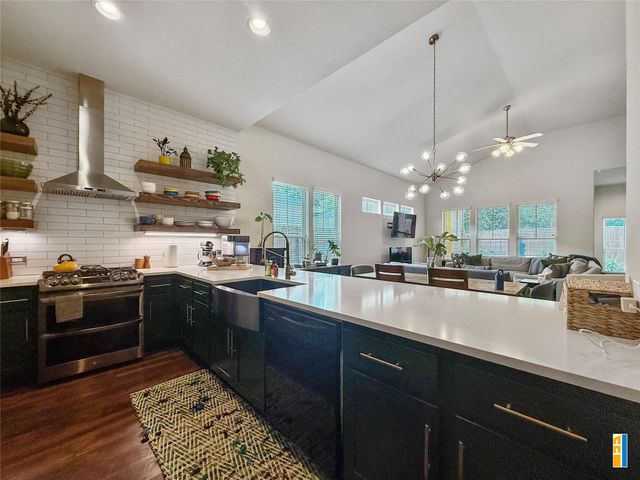 214 Marathon Street, Houston, TX 77018