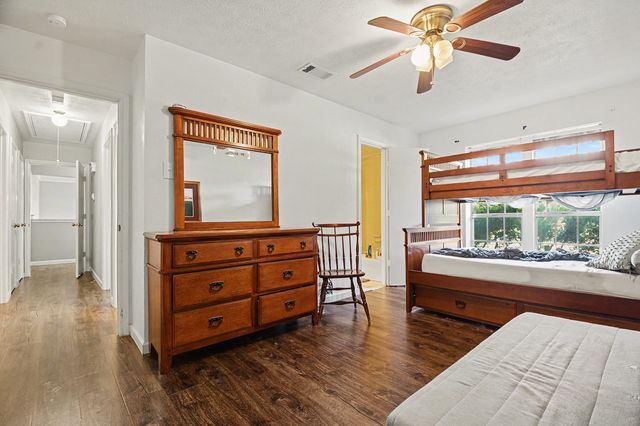 602 Wentworth Drive, Richardson, TX 75081