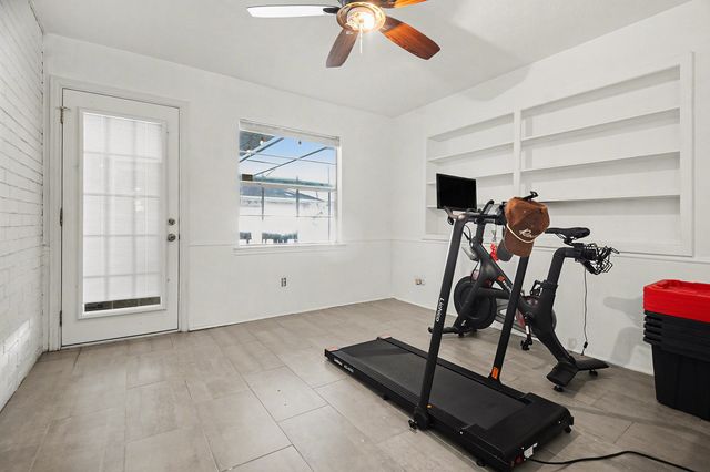 602 Wentworth Drive, Richardson, TX 75081