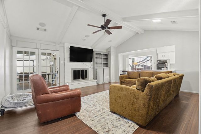 602 Wentworth Drive, Richardson, TX 75081