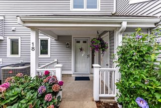 18 Westcliff Dr 18, Plymouth, MA 02360