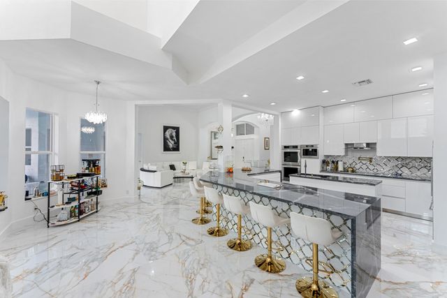 11910 Osprey Point Circle, Wellington, FL 33449