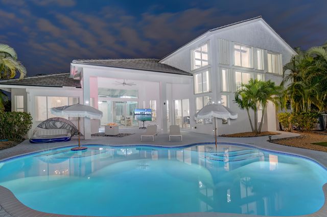 11910 Osprey Point Circle, Wellington, FL 33449