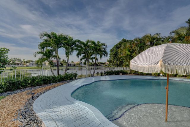 11910 Osprey Point Circle, Wellington, FL 33449