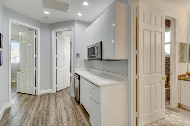 11910 Osprey Point Circle, Wellington, FL 33449