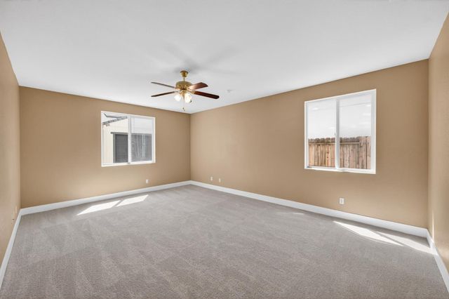 7701 Tamarindo Bay Dr, Sacramento, CA 95828