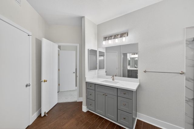 7701 Tamarindo Bay Dr, Sacramento, CA 95828