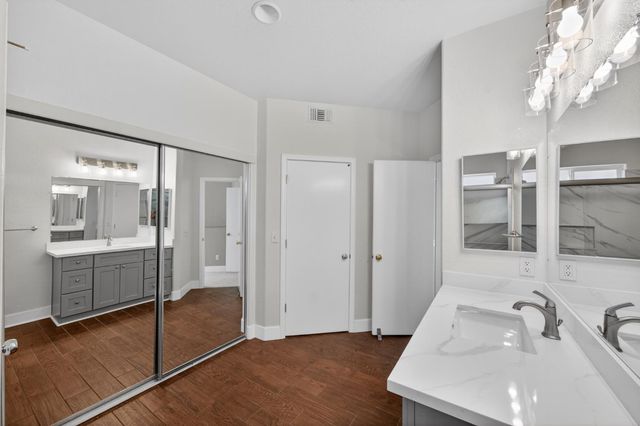 7701 Tamarindo Bay Dr, Sacramento, CA 95828