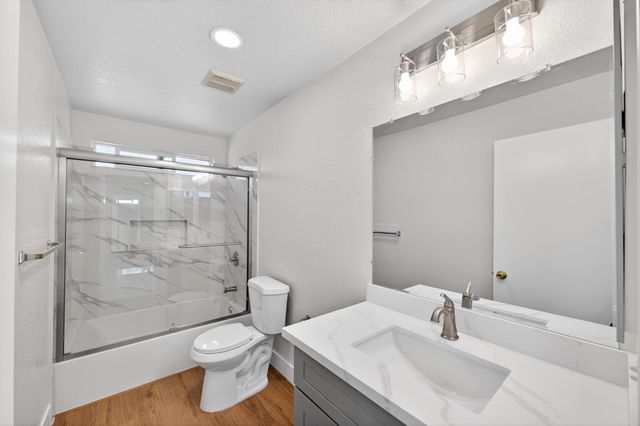 7701 Tamarindo Bay Dr, Sacramento, CA 95828