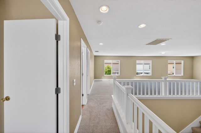 7701 Tamarindo Bay Dr, Sacramento, CA 95828