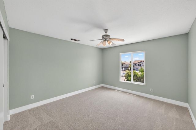 7701 Tamarindo Bay Dr, Sacramento, CA 95828