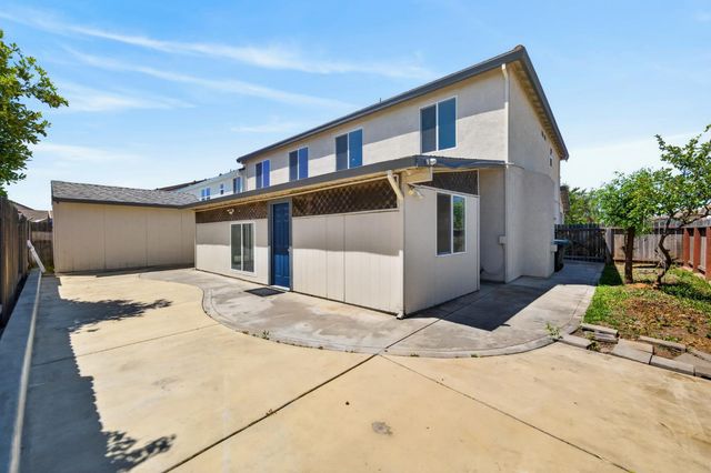 7701 Tamarindo Bay Dr, Sacramento, CA 95828