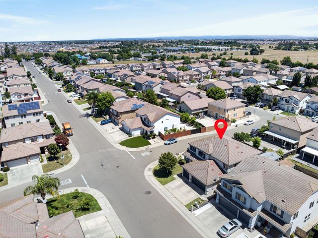 7701 Tamarindo Bay Dr, Sacramento, CA 95828