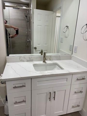 2121 Fountain View Drive 83, Houston, TX 77057