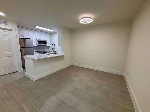2121 Fountain View Drive 83, Houston, TX 77057