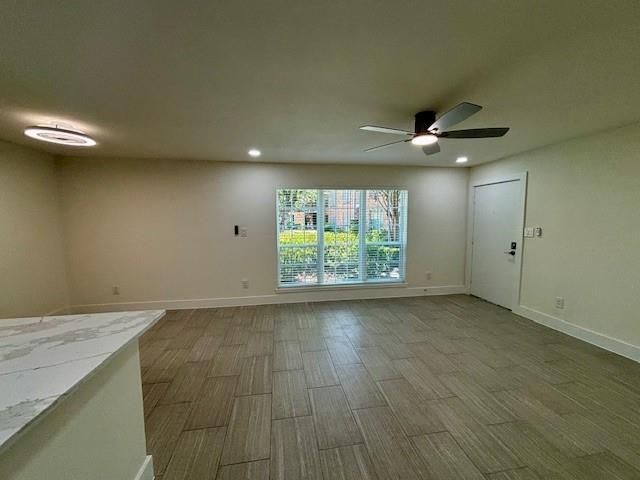 2121 Fountain View Drive 83, Houston, TX 77057