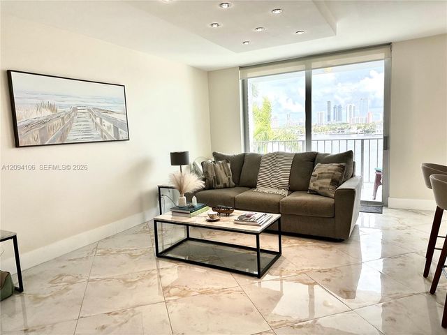 16558 NE 26th Avenue 5D, North Miami Beach, FL 33160