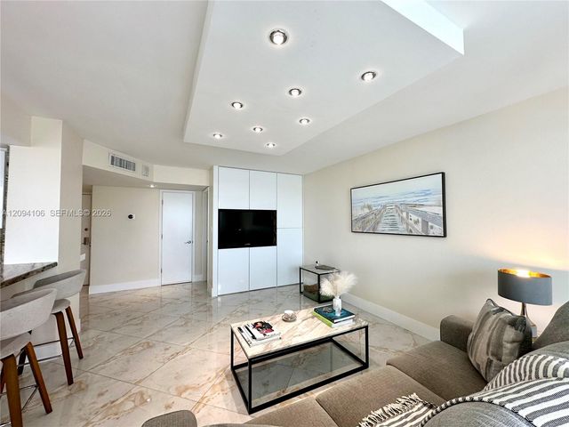 16558 NE 26th Avenue 5D, North Miami Beach, FL 33160