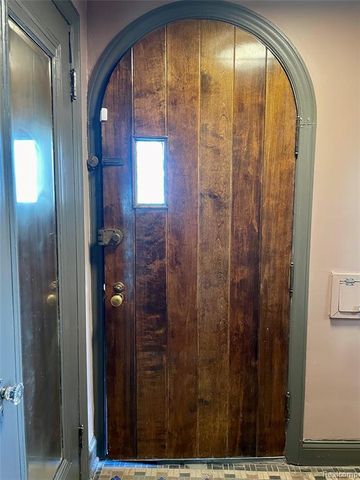 3831 Cortland Street, Detroit, MI 48206