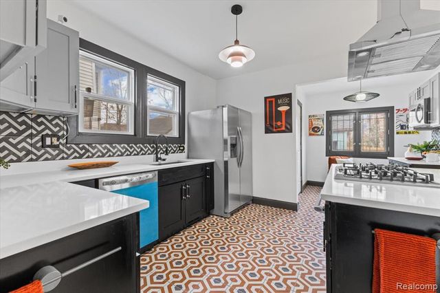 3831 Cortland Street, Detroit, MI 48206