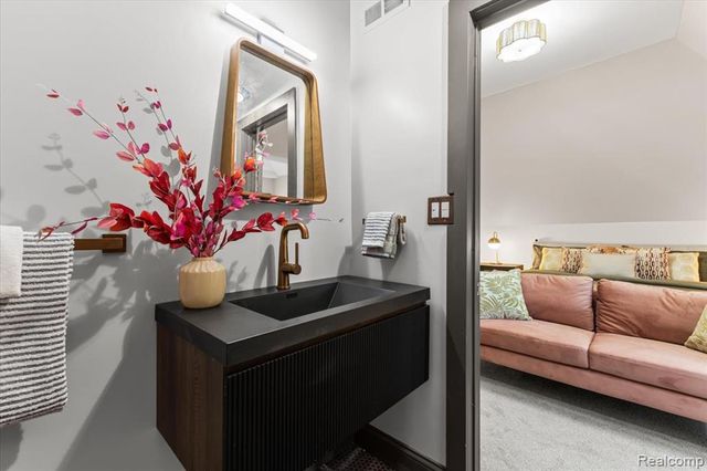 3831 Cortland Street, Detroit, MI 48206