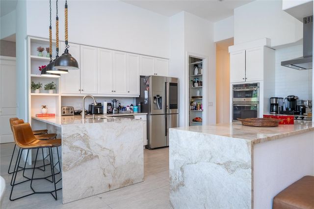 9002 PINNACLE CIRCLE, Windermere, FL 34786