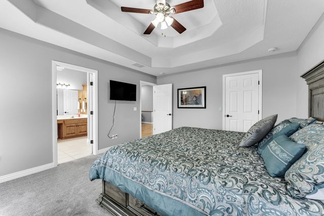 377 E Degraffenreid Street, Springfield, MO 65810