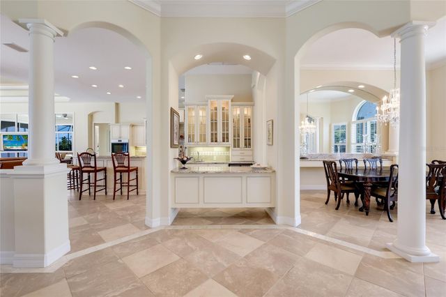 5904 RIVERVIEW BOULEVARD, Bradenton, FL 34209