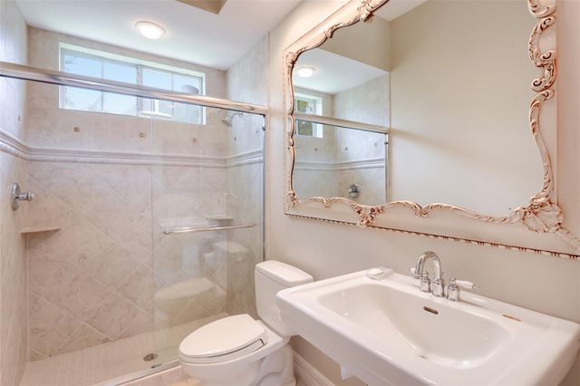 5904 RIVERVIEW BOULEVARD, Bradenton, FL 34209