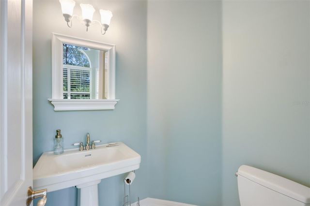 5904 RIVERVIEW BOULEVARD, Bradenton, FL 34209