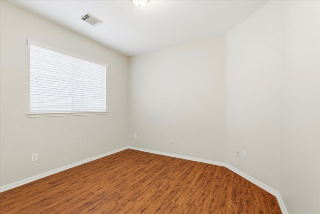 10807 Mockernut Street, Baytown, TX 77523