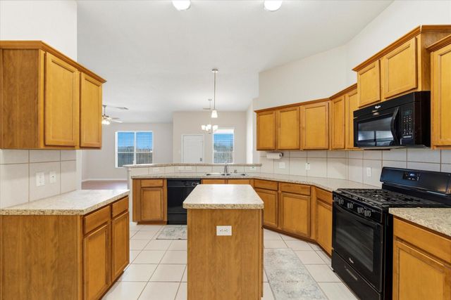 10807 Mockernut Street, Baytown, TX 77523