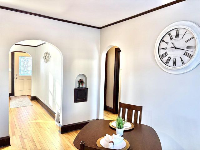 1908 N ALVIN STREET, Appleton, WI 54911