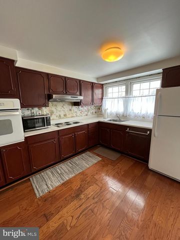 19 NEPTUNE LN, Willingboro, NJ 08046