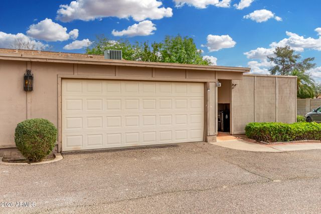 1550 N STAPLEY Drive 134, Mesa, AZ 85203